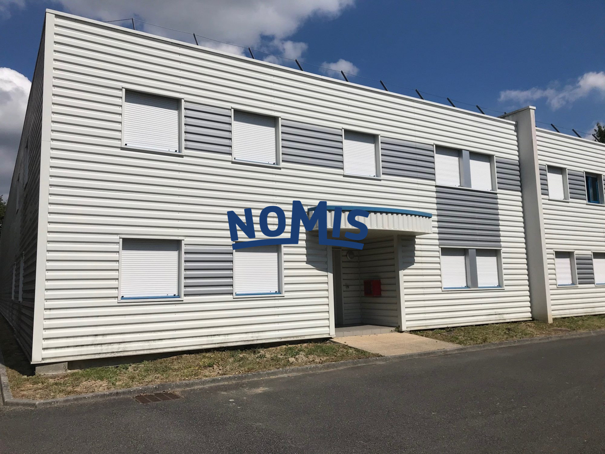 Nord de Nantes, la Chapelle sur Erdre, local d&rsquo;activité de 630 m² à louer
